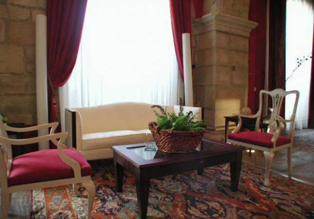 Espaciosas habitaciones en Hotel Abba Palacio de Soñanes. El entorno más romántico con los mejores precios de Cantabria